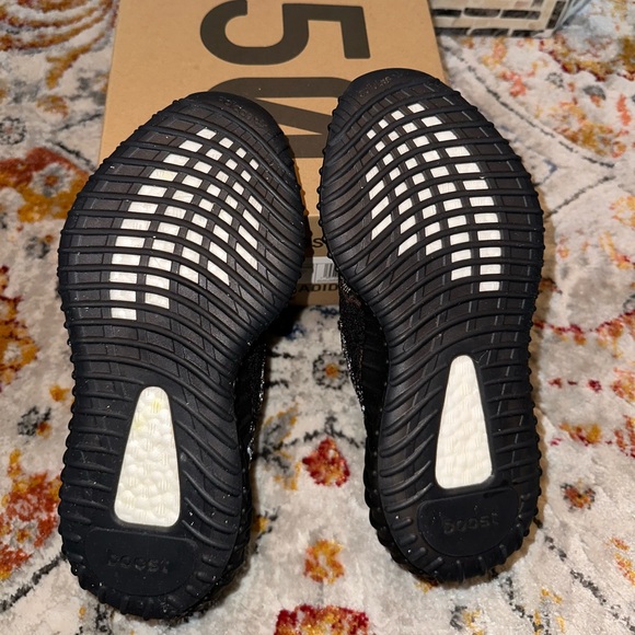 Brand New! Size 6 Men’s. 2021 Yeezy Boost 350 V2 ‘MX ROCK’ - Picture 4 of 7